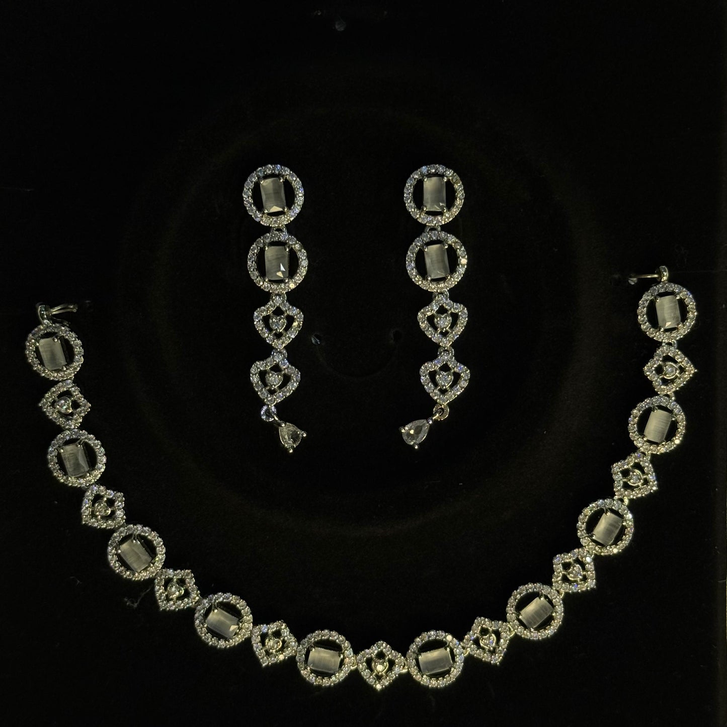 White Round Crystal Necklace Set