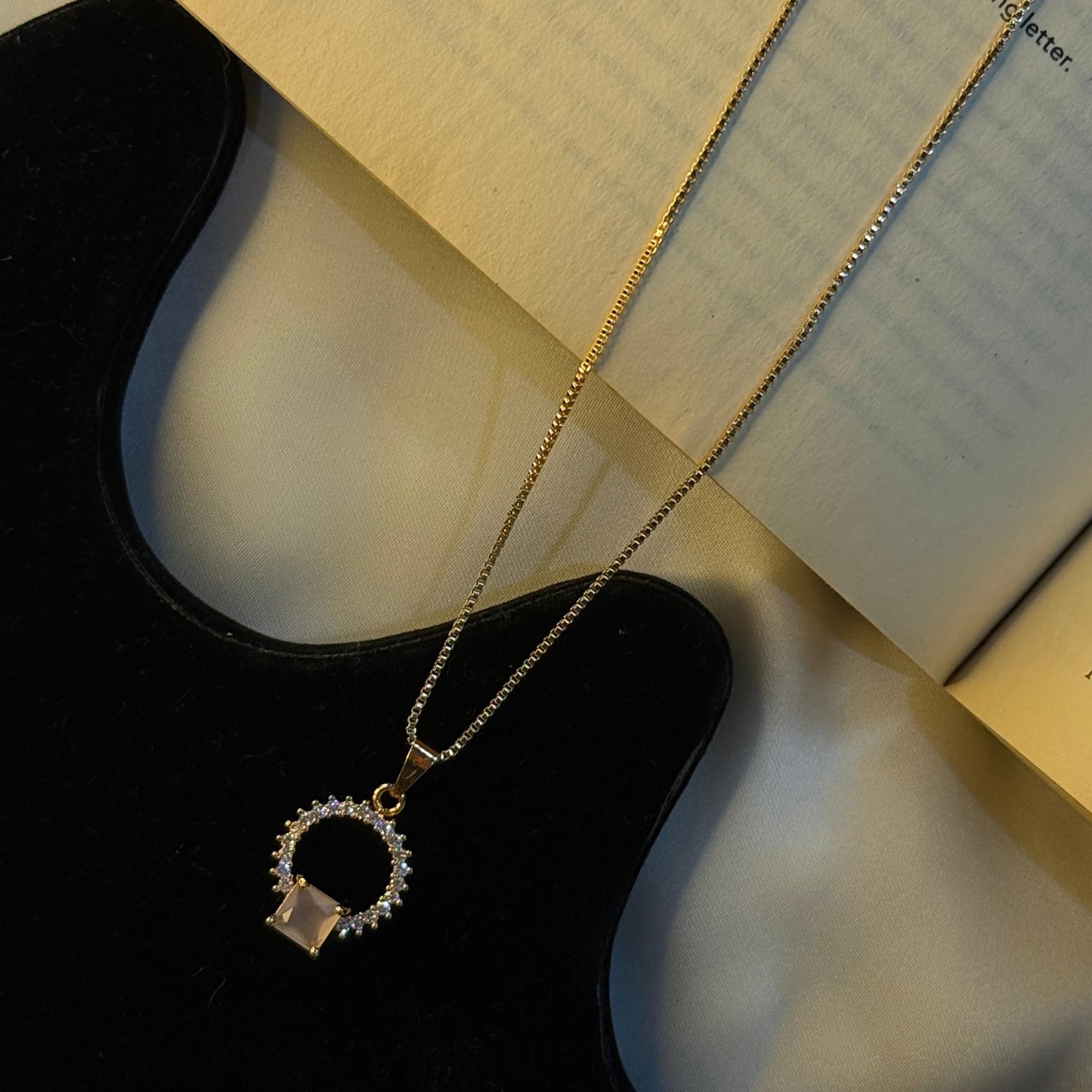 Round Zircon Pendant