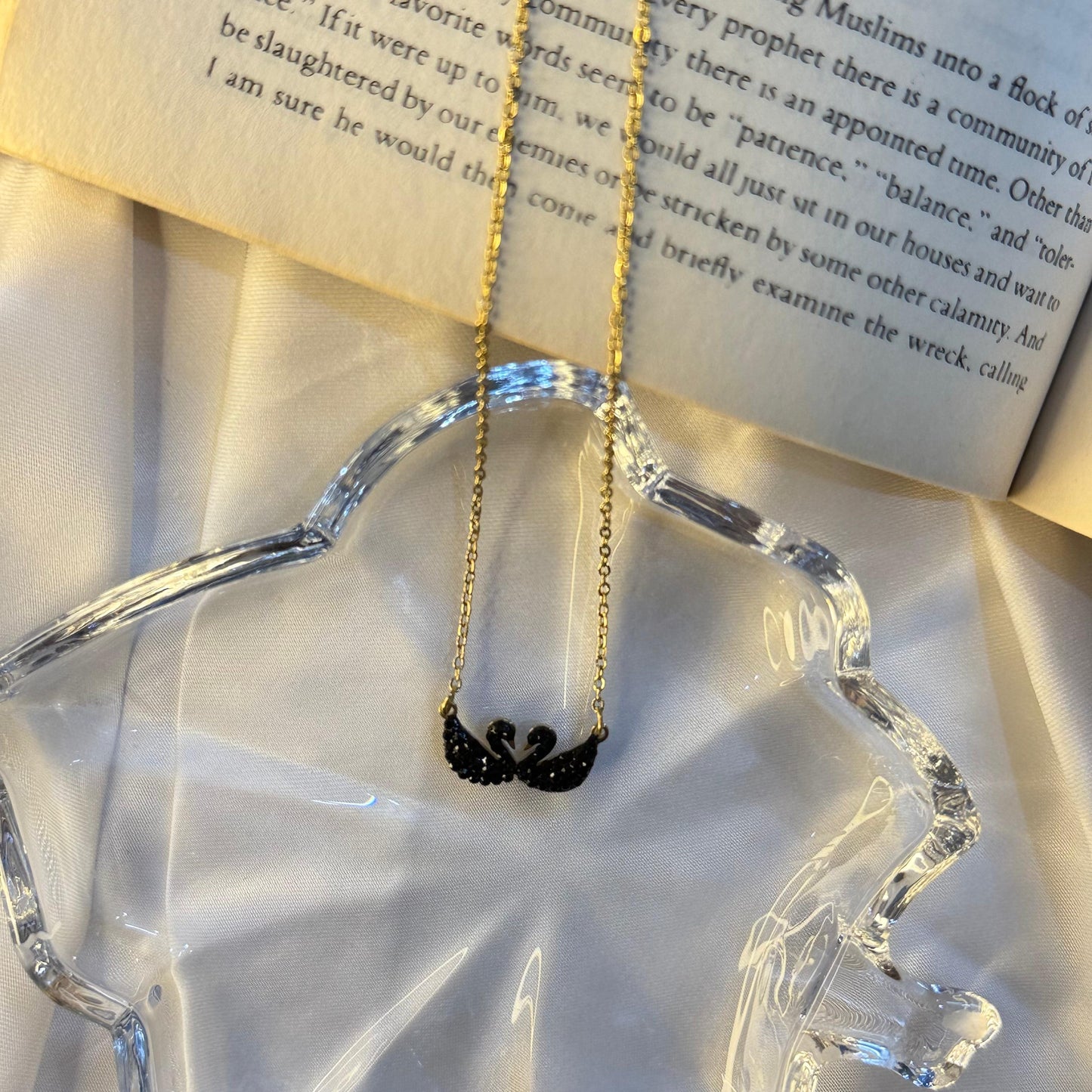 Double Swan Crystal Pendent