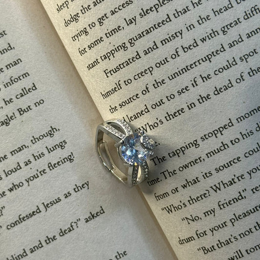 Round Diamond Shaped Ring