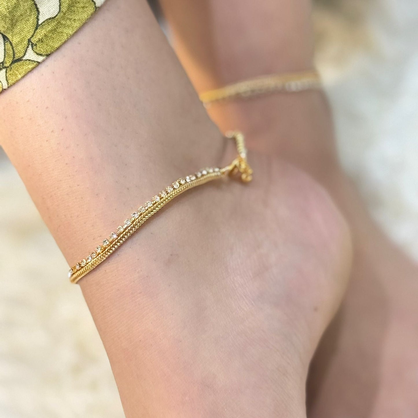 Minimalist Shiny Chain Anklet