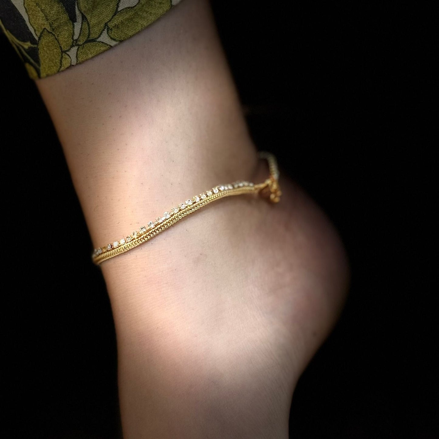 Minimalist Shiny Chain Anklet