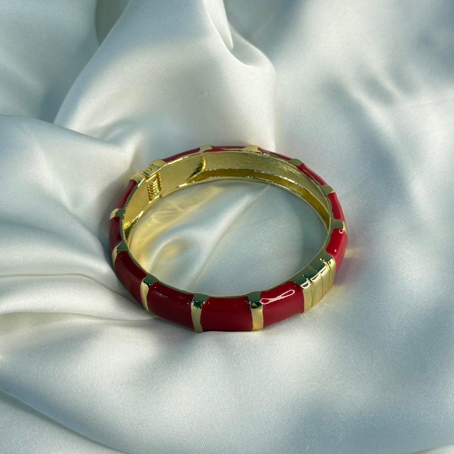 Marble Stone Stripped Bangle