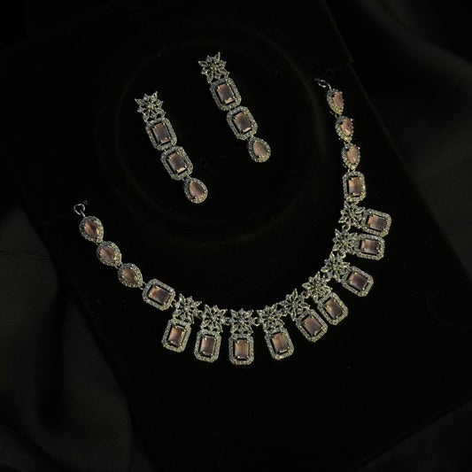 White And Pink Gems Neckalce Set