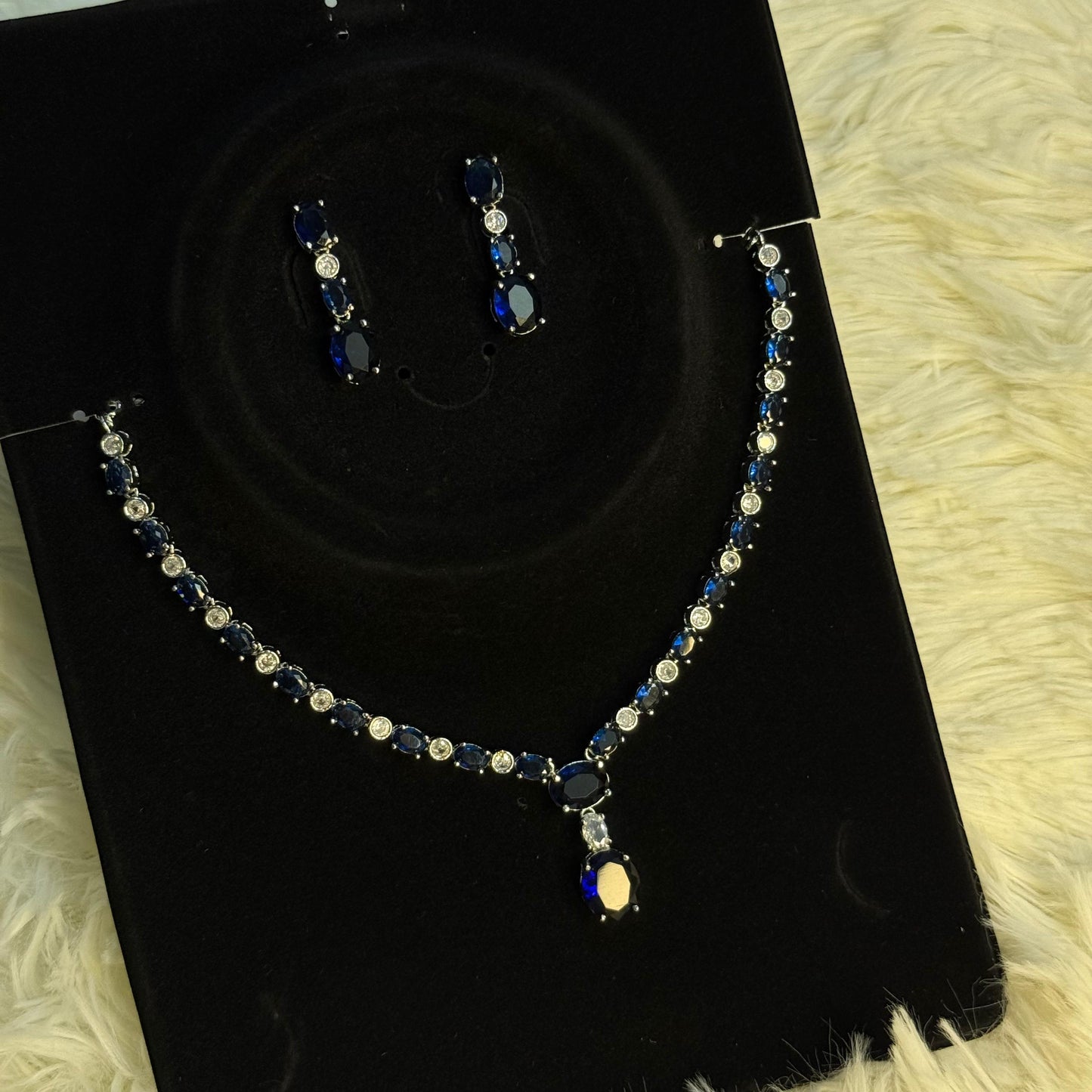 Elegant Sapphire Blue Crystal Necklace & Earring Set