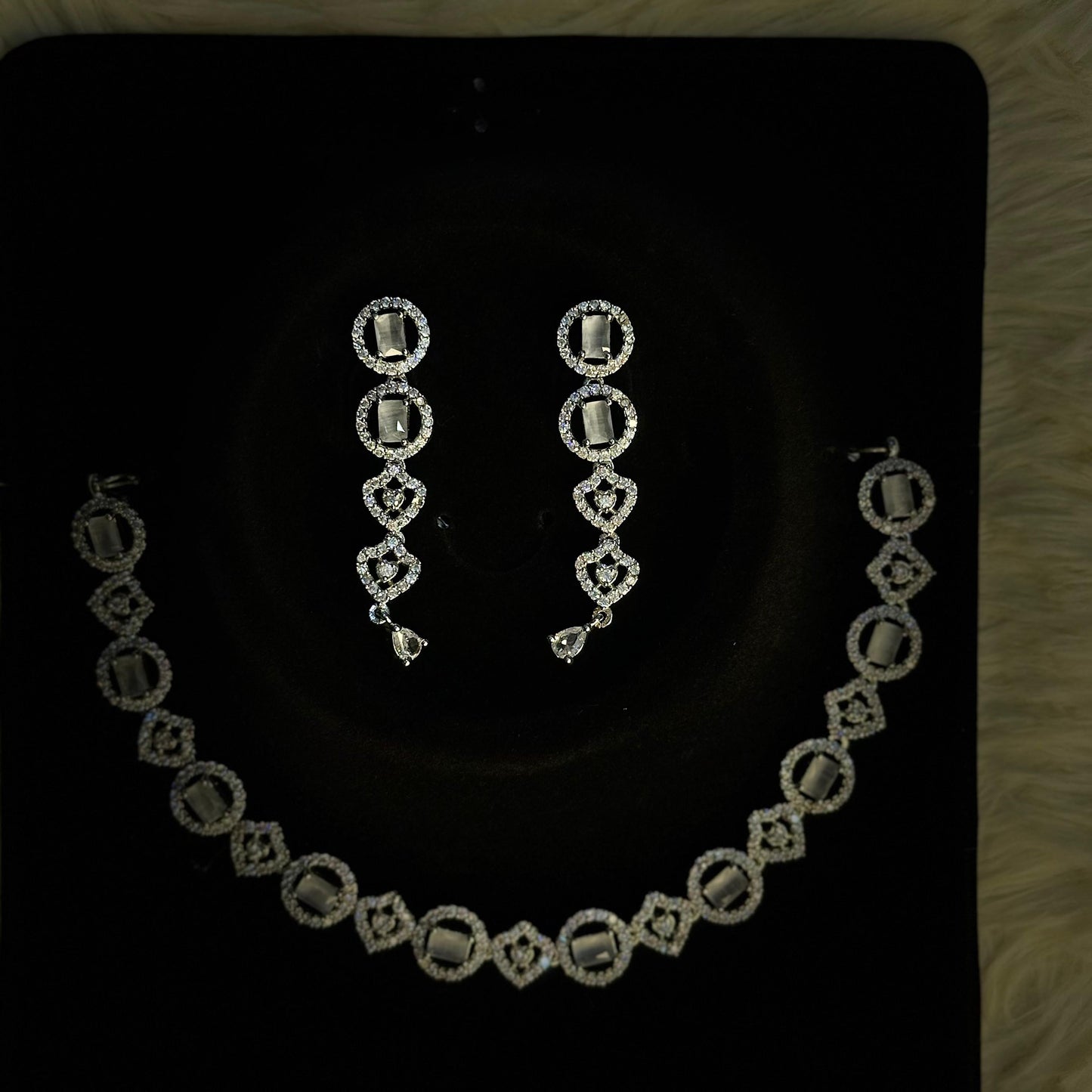 White Round Crystal Necklace Set