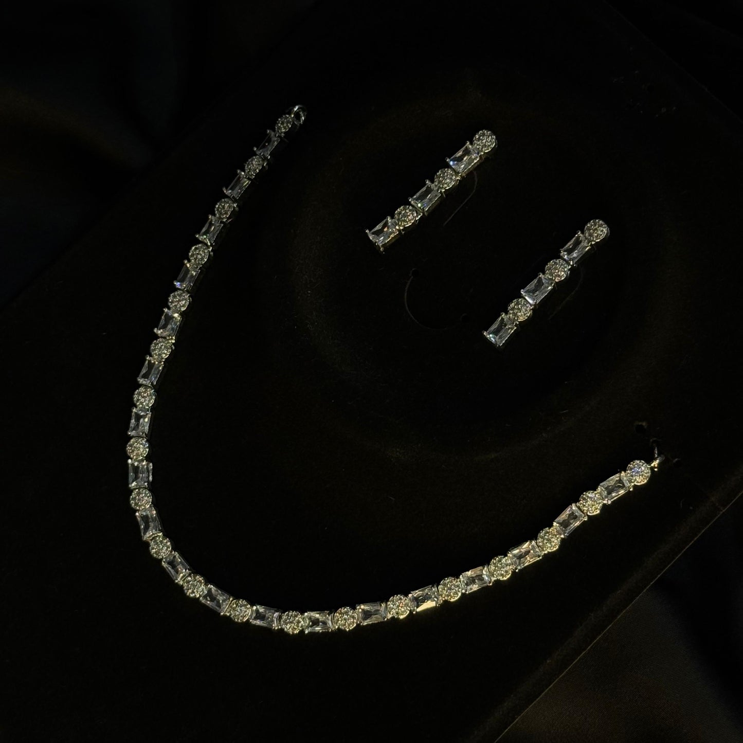 White & Grey Crystal Necklace Set