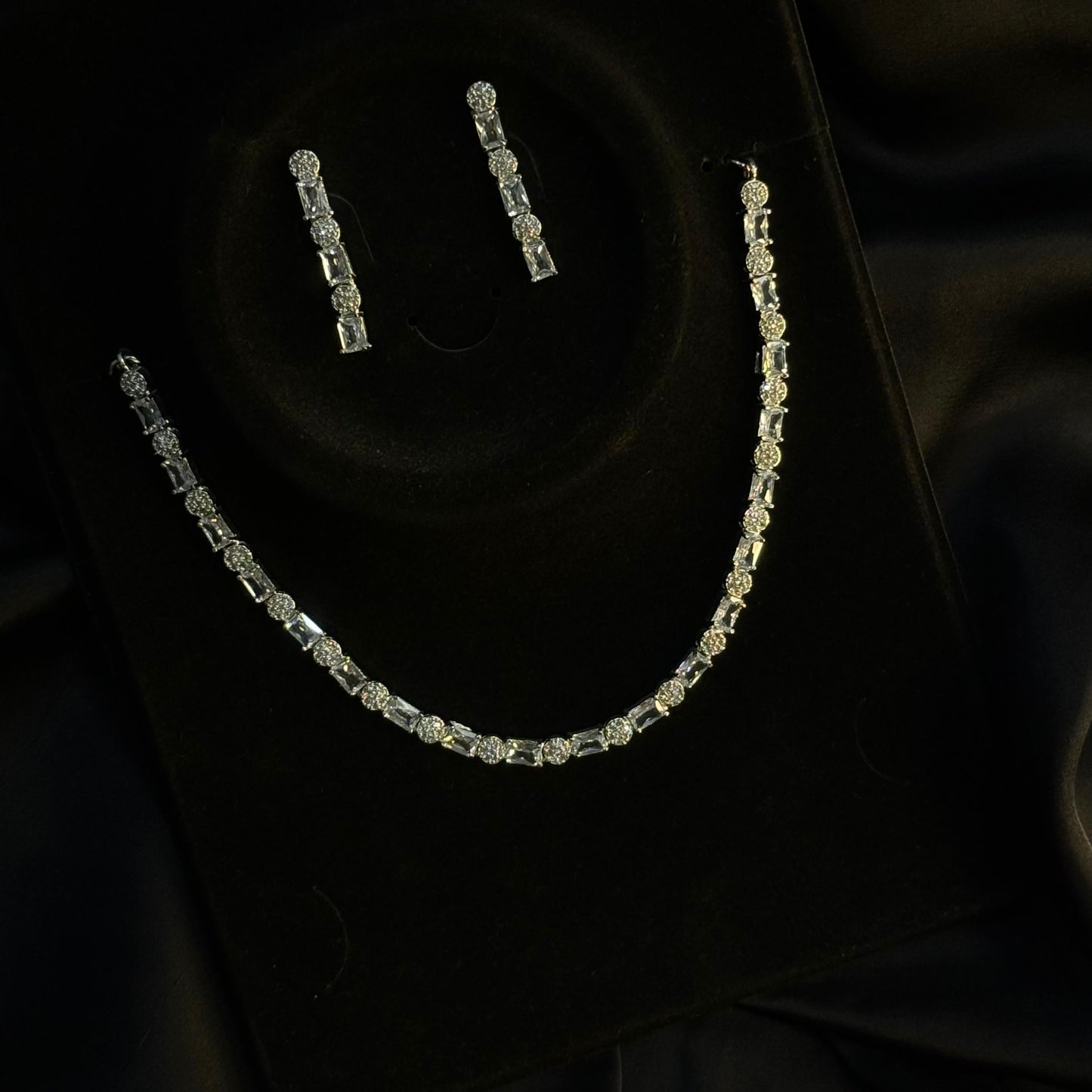 White & Grey Crystal Necklace Set
