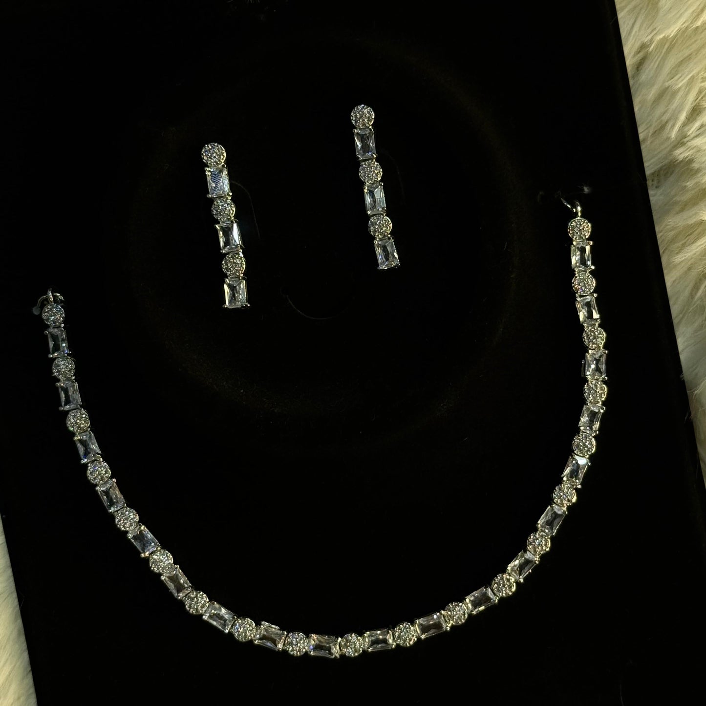 White & Grey Crystal Necklace Set